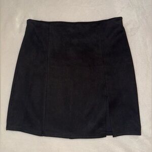 Windsor Classic Black Pencil Skirt